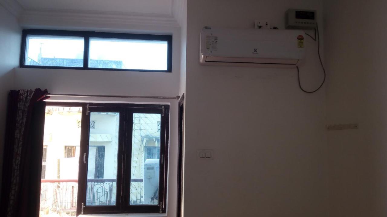 Ishan Paying Guest House Varanasi Esterno foto