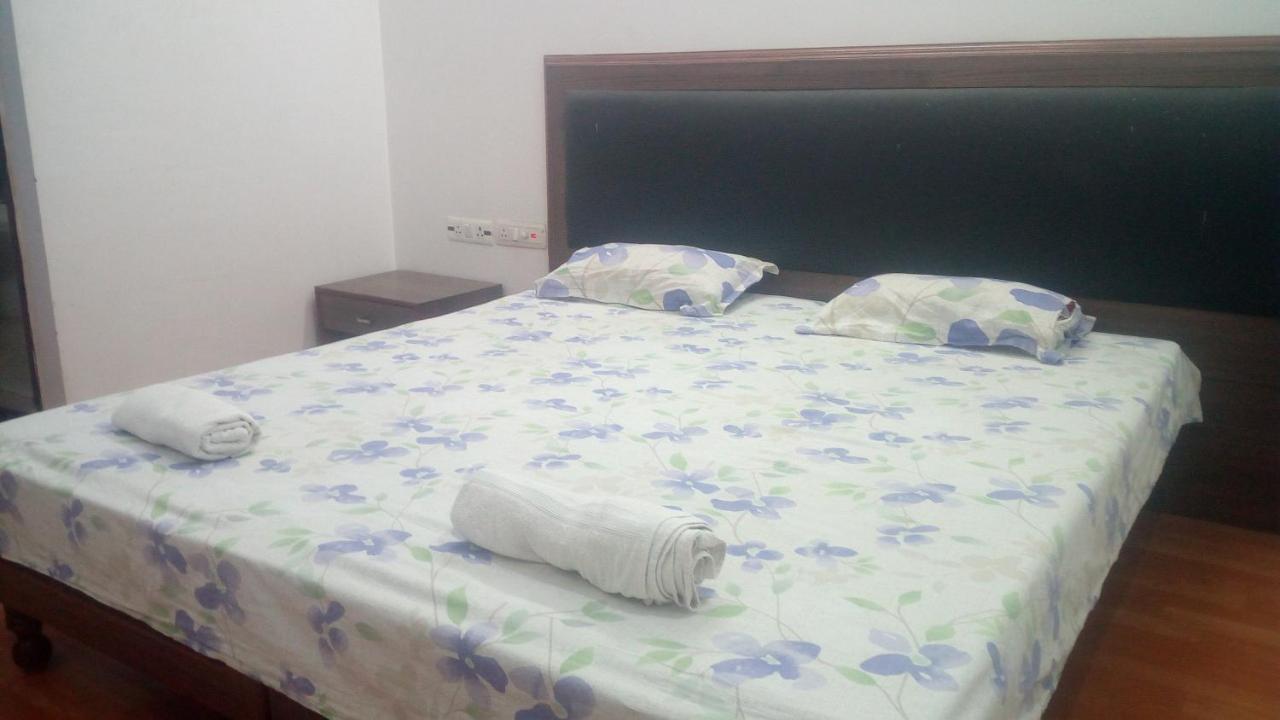 Ishan Paying Guest House Varanasi Esterno foto