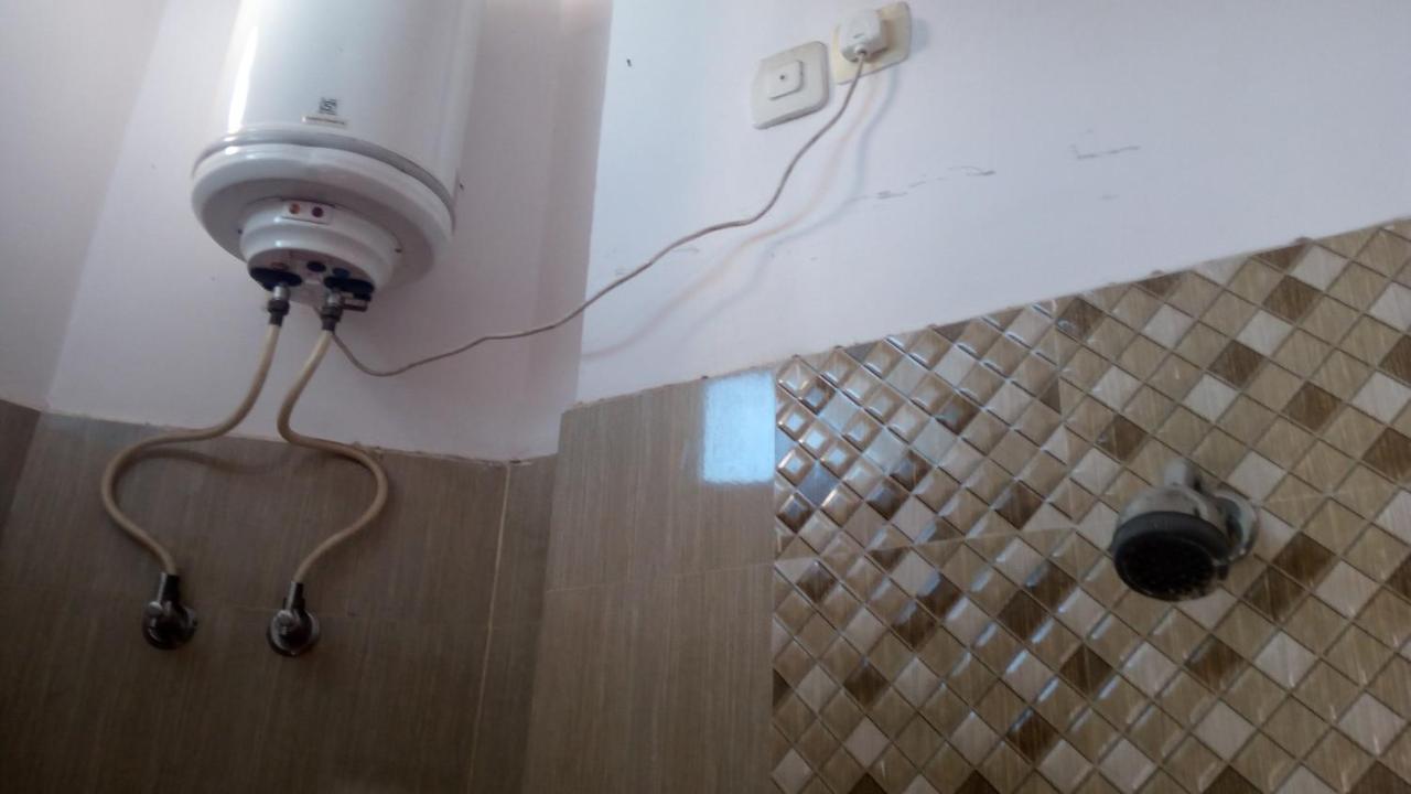 Ishan Paying Guest House Varanasi Esterno foto